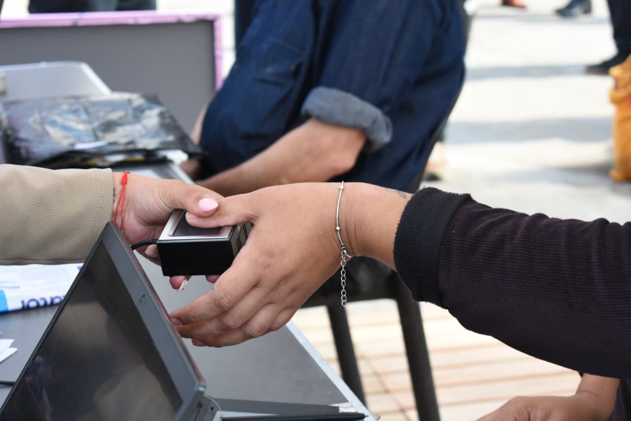 EL GOBIERNO PROVINCIAL PUSO EN MARCHA LA NUEVA UNIDAD MÓVIL DEL REGISTRO CIVIL