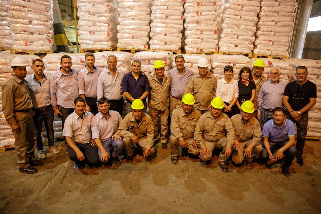 *VILLA ÁNGELA: EL GOBERNADOR LANZÓ LA NUEVA CAMPAÑA ALGODONERA E INAUGURÓ 20 CUADRAS DE PAVIMENTO*