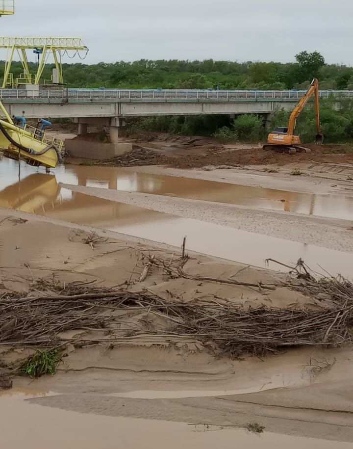 SAMEEP EJECUTA ACCIONES EN LA PLANTA DE PUERTO LAVALLE ANTE LA BAJANTE EXTRAORDINARIA DEL RÍO BERMEJO*