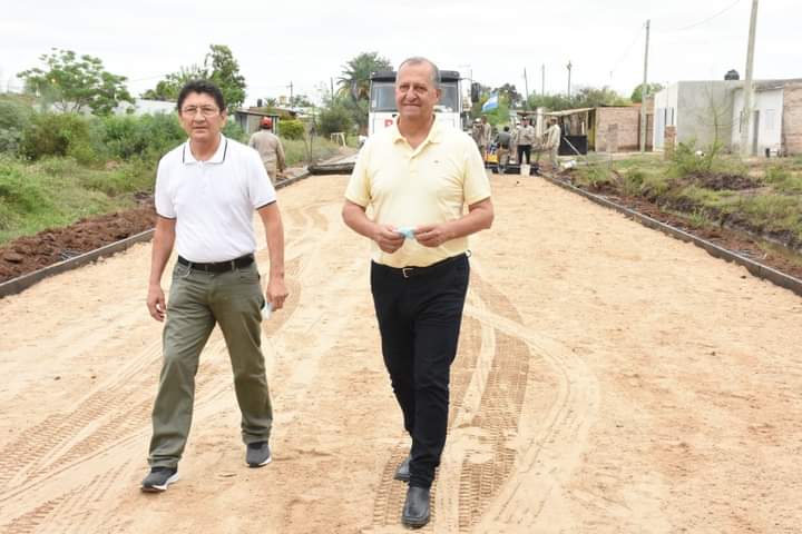 VILLA ANGELA: PAPP SOBRE EL PAVIMENTO DE CALLE MONTEAGUDO: “SE CONSTRUIRÁN ALREDEDOR DE 2700 METROS LINEALES EN ESTE SECTOR”