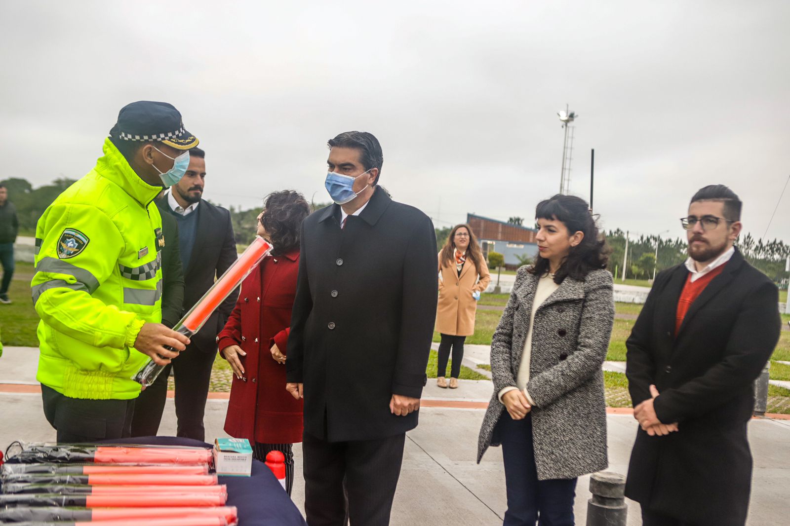 DÍA DE LA SEGURIDAD VIAL: EL GOBIERNO ENTREGÓ ELEMENTOS Y UN VEHÍCULO QUE UTILIZA TECNOLOGÍA DE RAYOS X DE ÚLTIMA GENERACIÓN
