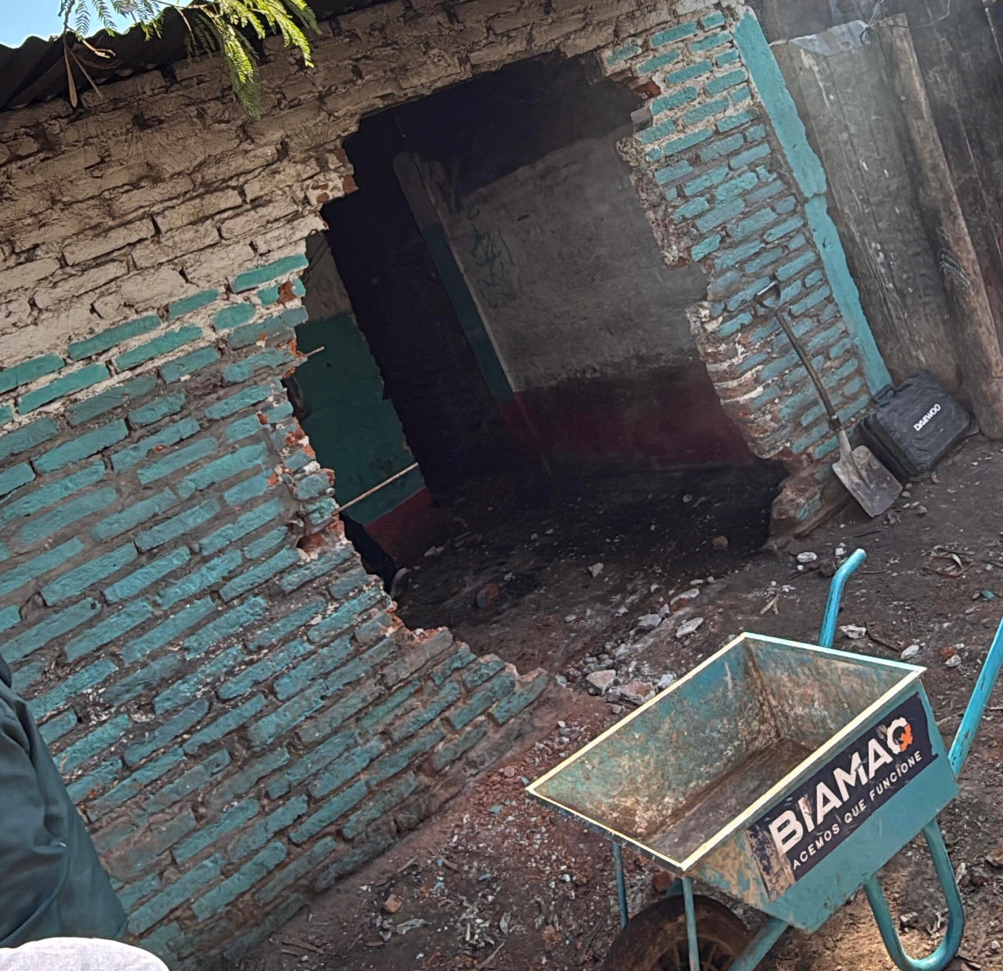 DERRUMBAN UN BÚNKER DE DROGAS, ALLANADO INNUMERABLES VECES, EN VILLA PROSPERIDAD