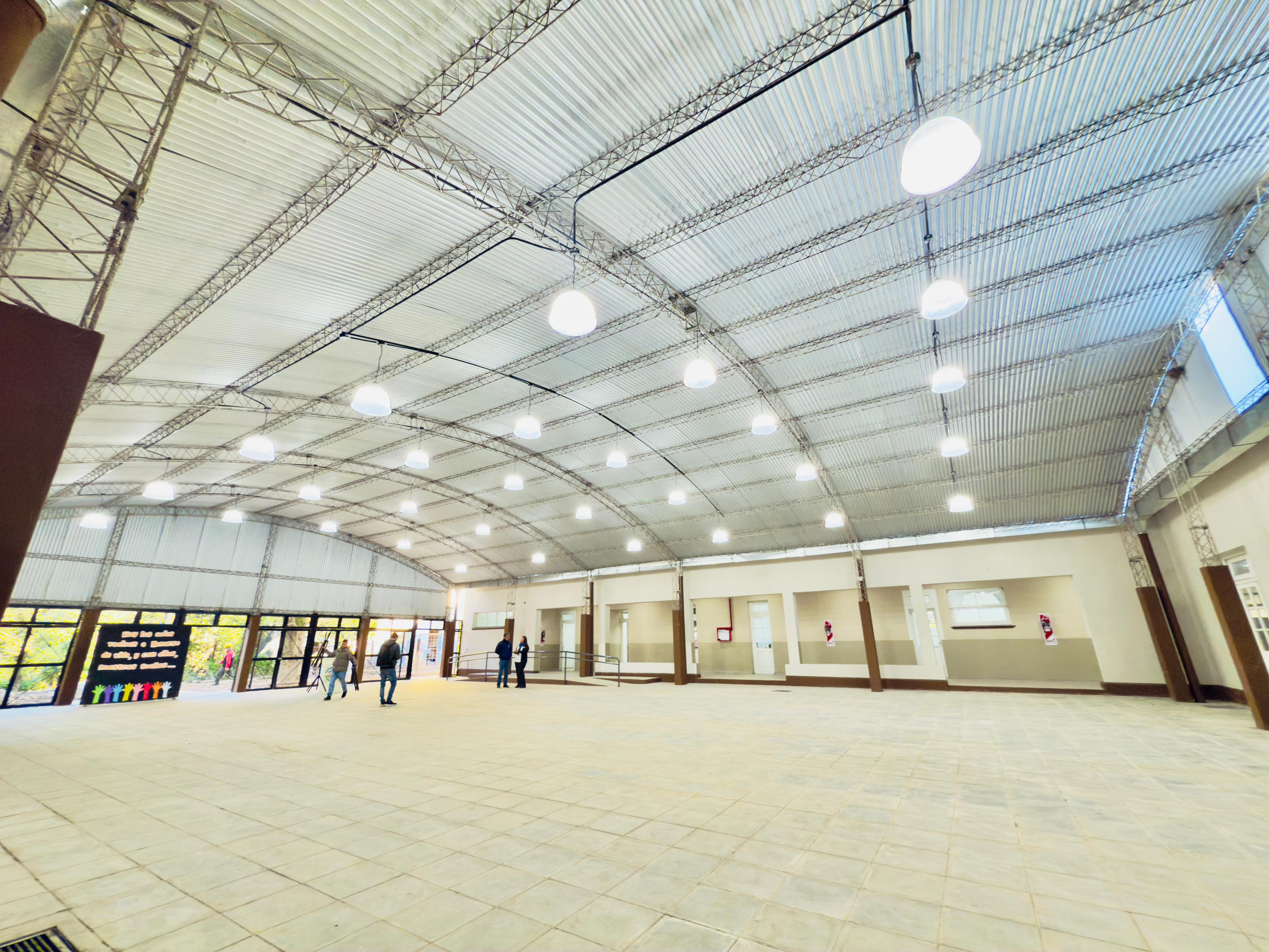 PRIMERA ETAPA: EL GOBERNADOR ZDERO HABILITÓ HOY LAS REFACCIONES DE LA CENTENARIA ESCUELA N° 10 DE COLONIA BENÍTEZ