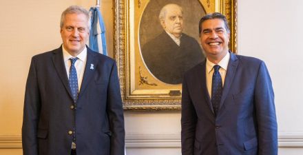 CAPITANICH Y PERCZYK OFICIALIZARON LA EXTENSIÓN DE LA JORNADA EDUCATIVA PARA ESCUELAS PRIMARIAS DEL CHACO