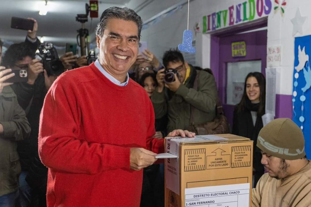 *Capitanich emitió su voto en las PASO: “estamos en un día pleno con participación democrática en cada rincón de nuestra provincia”*
