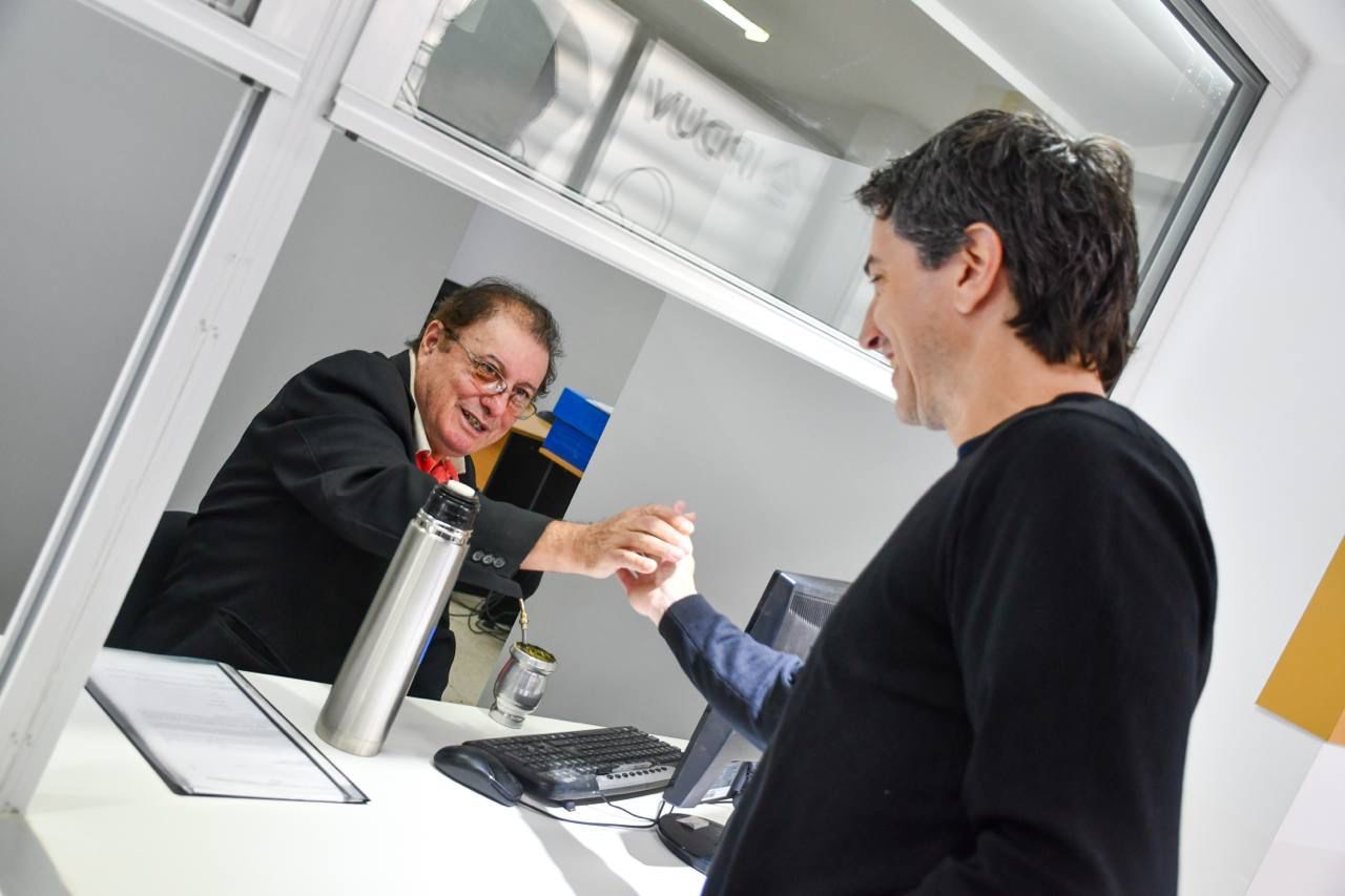 Arévalo inauguró las refacciones y el nuevo acceso principal de la sede del IPDUV