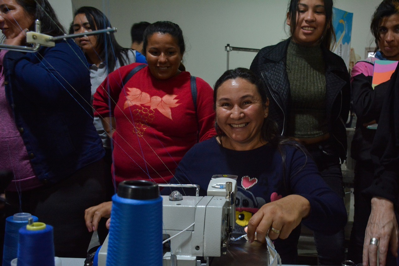 SE AFIANZA LA INDUSTRIA TEXTIL EN LA PROVINCIA: MÁS DE 130 PERSONAS SE CAPACITARON EN GESTIÓN Y ORGANIZACIÓN DE TALLERES