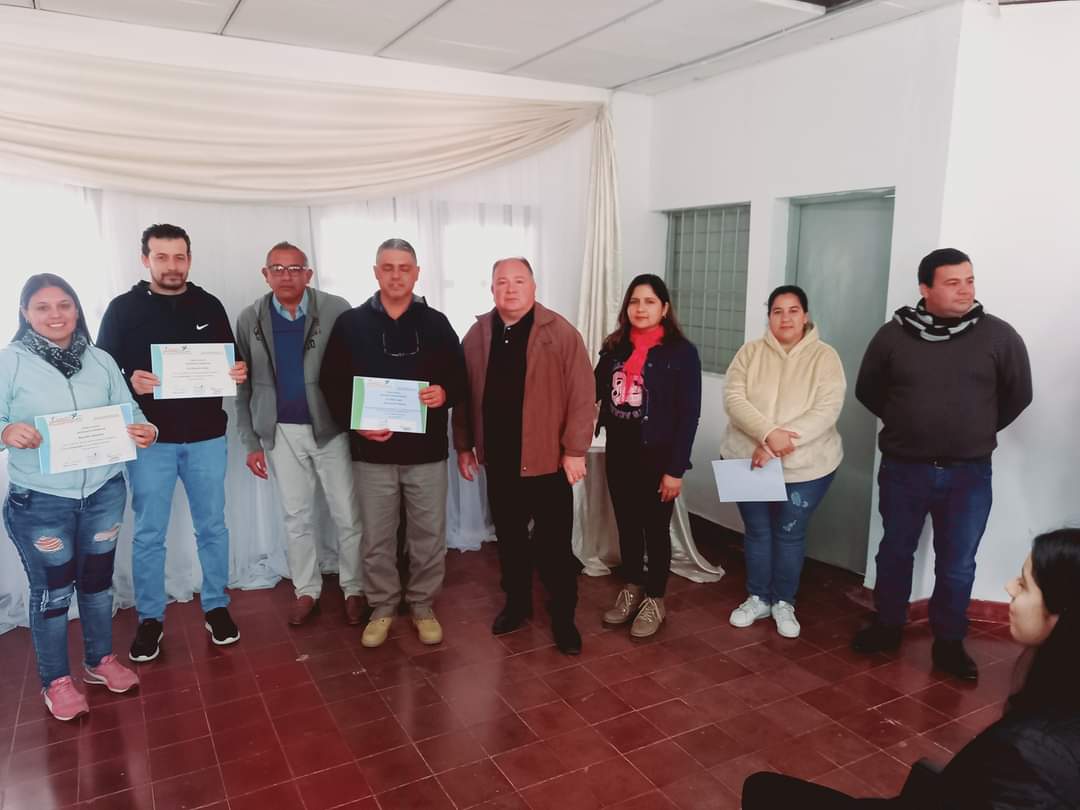 GANCEDO: ENTREGA DE CERTIFICADOS DE FORMACIÓN FUNDACIÓN AVANZANDO POR UN NUEVO CHACO