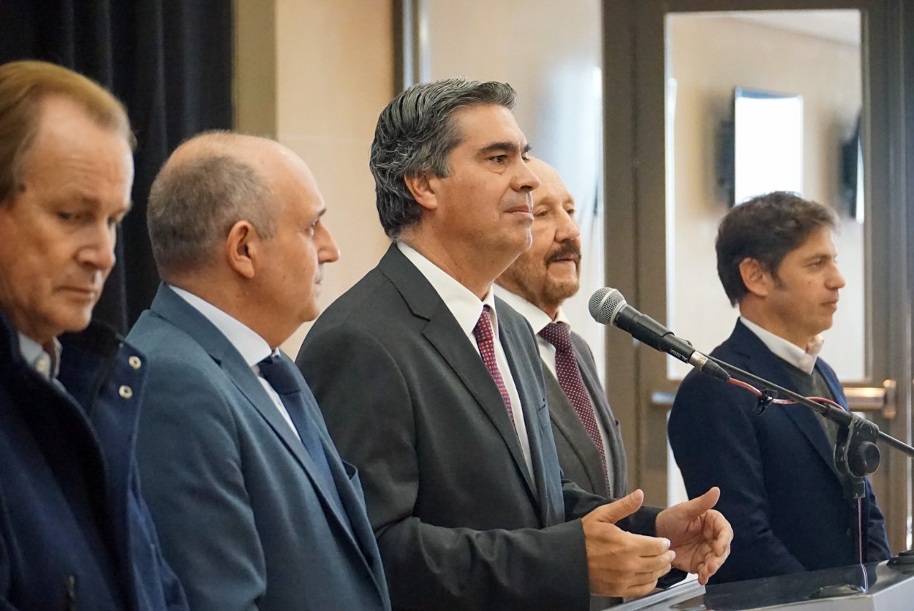 CONSEJO HIDROVÍA: GOBERNADORES PEDIRÁN AL PRESIDENTE LA INCLUSIÓN DE LAS PROVINCIAS DEL NEA Y DEL CANAL MAGDALENA A LA VÍA TRONCAL