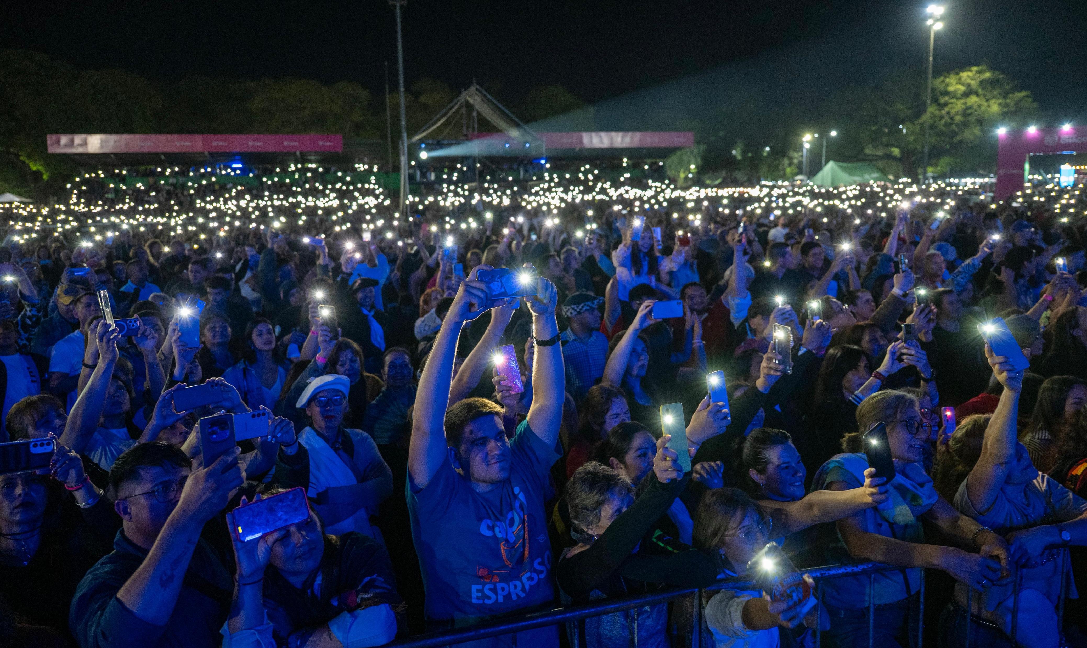 *EL FESTIVAL QUE YA ES MARCA CHAQUEÑA: “CHACO VIBRA LLEGÓ PARA QUEDARSE” DIJO EL GOBERNADOR ZDERO*
