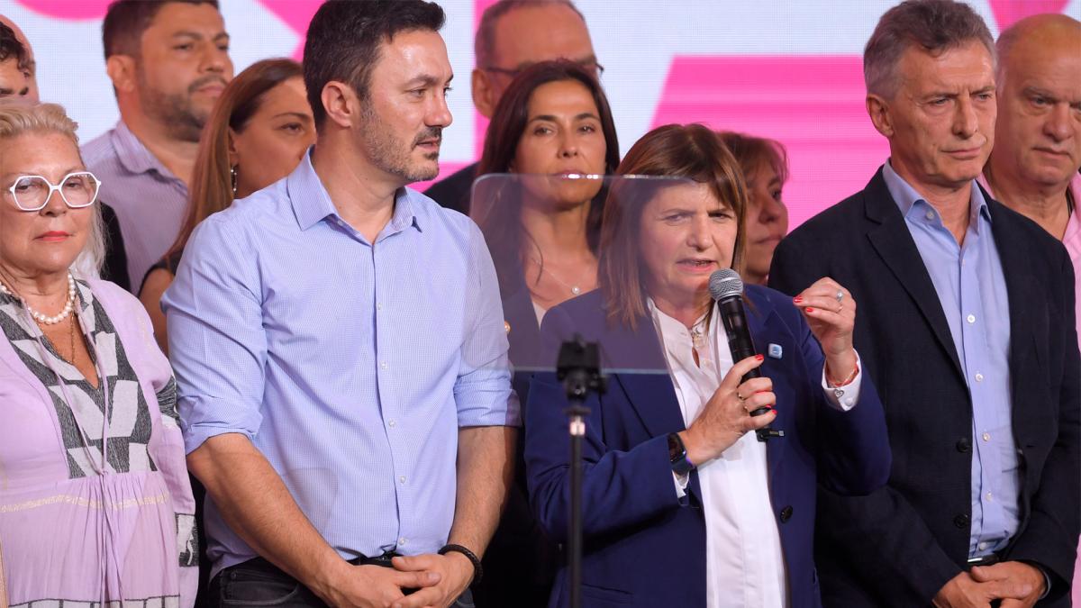 Derrotada, Bullrich prometió seguir en "lucha contra el populismo"