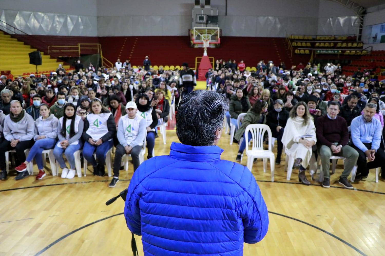 CAPITANICH ENTREGÓ 450 TÍTULOS DE PROPIEDAD A VECINAS Y VECINOS DE RESISTENCIA Y FONTANA: “ESTO ES UNA REIVINDICACIÓN LEGÍTIMA DE LA JUSTICIA SOCIAL”