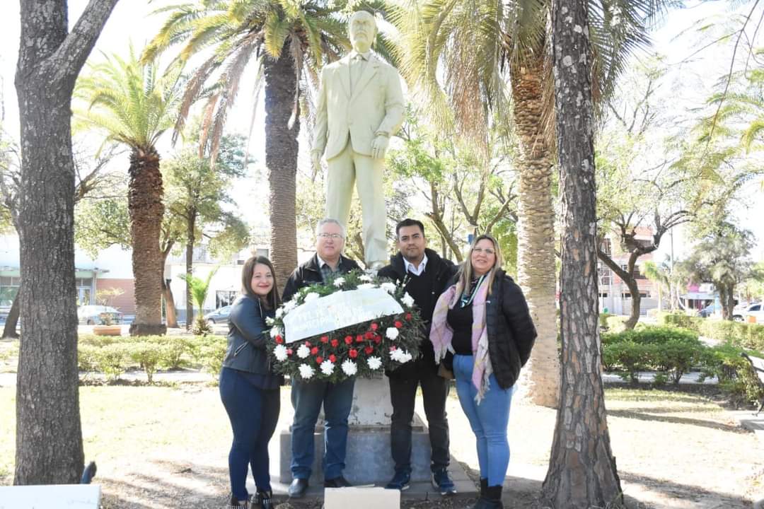 EL MUNICIPIO Y LA UEGP N° 172 CONMEMORARON EL 25° ANIVERSARIO DEL FALLECIMIENTO DE DEOLINDO F. BITTEL