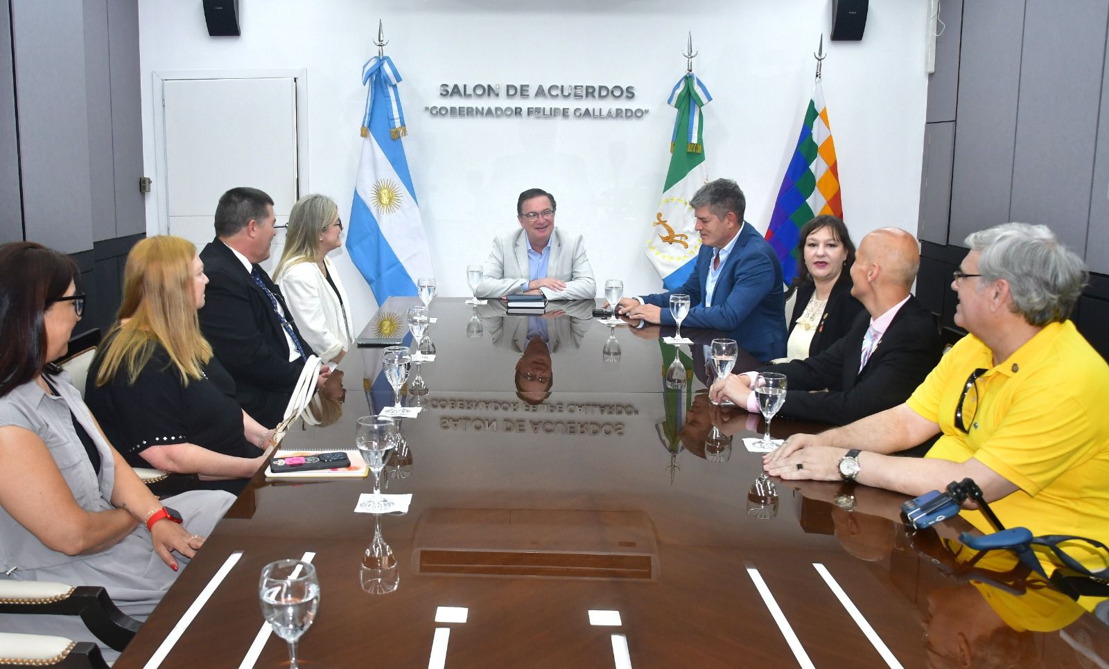 LIVIO GUTIERREZ RECIBIÓ A LA GOBERNADORA DEL DISTRITO 4845 DE ROTARY INTERNACIONAL