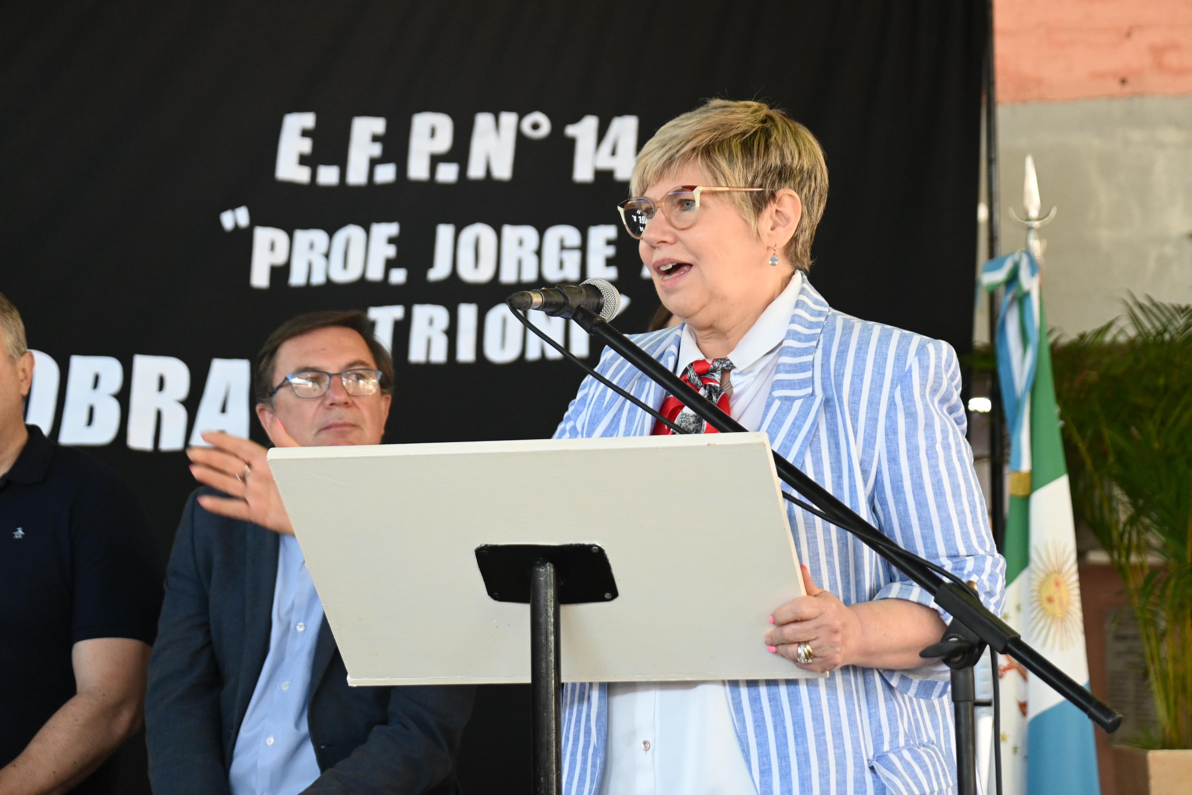 EL GOBERNADOR ZDERO PRESIDIÓ LA APERTURA DE SOBRES PARA LA CONSTRUCCIÓN DE LA EFP N°14 Y LA REFACCIÓN INTEGRAL DE LA EET N°5