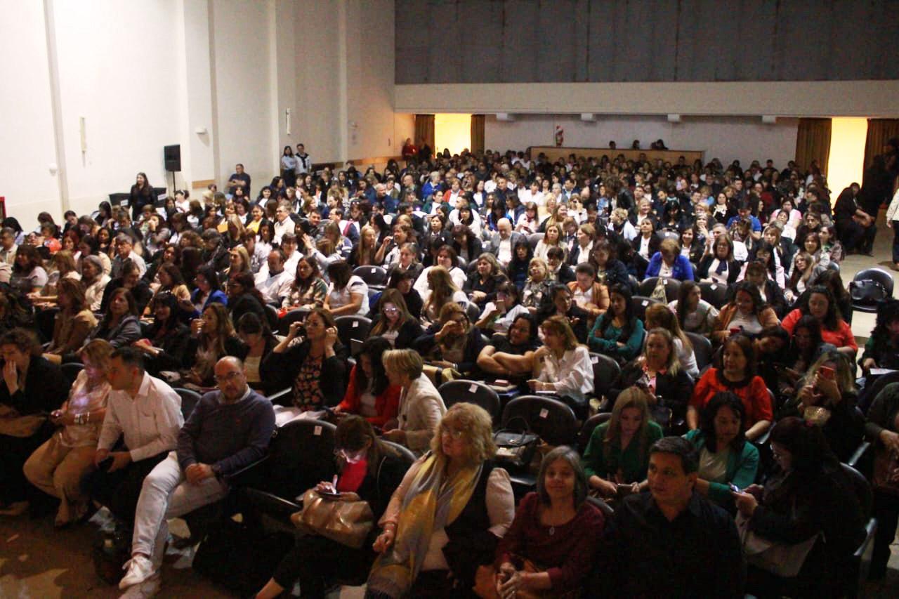 PRIMER ENCUENTRO PROVINCIAL DE ESCUELAS ALFA EN RED PARA FORTALECER LA ALFABETIZACIÓN EN 345 ESCUELAS PRIMARIAS