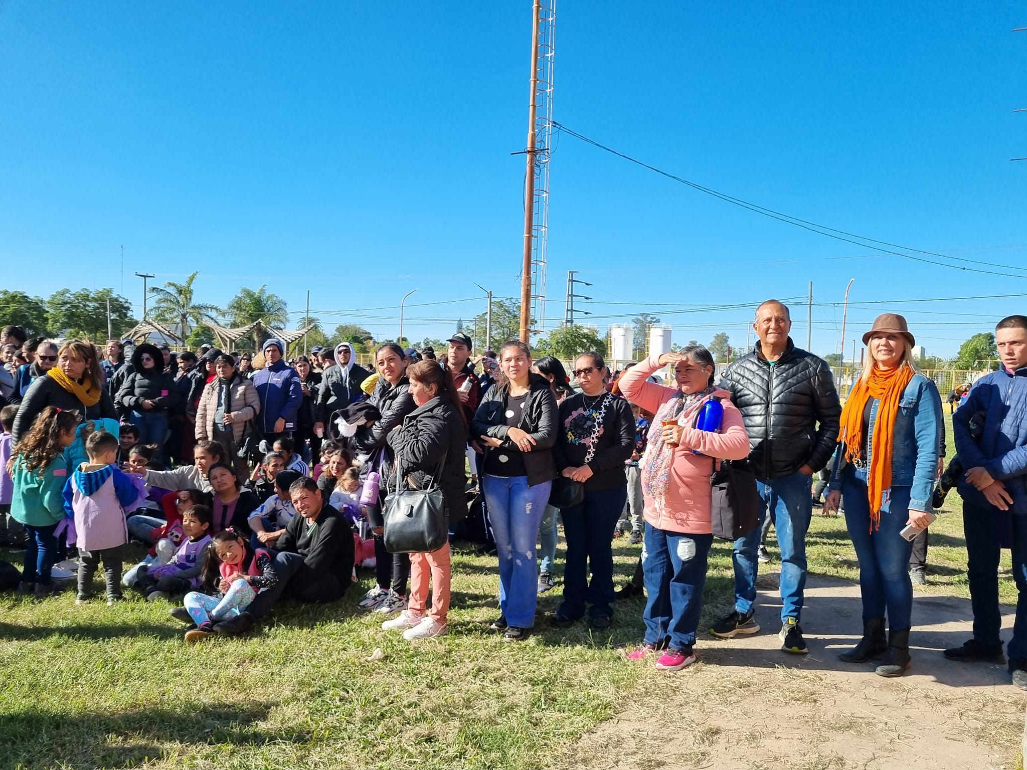 MULTITUDINARIO FESTEJO DEL DÍA DE JARDINES DE INFANTES Y MAESTRAS JARDINERAS EN VILLA ÁNGELA 